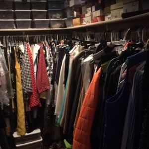 Cleaning out my closets.....tons to get rid of 😊